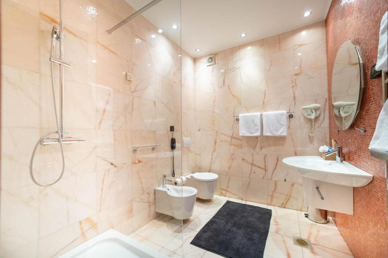 Natali Luxury Suites Белград Екстериор снимка