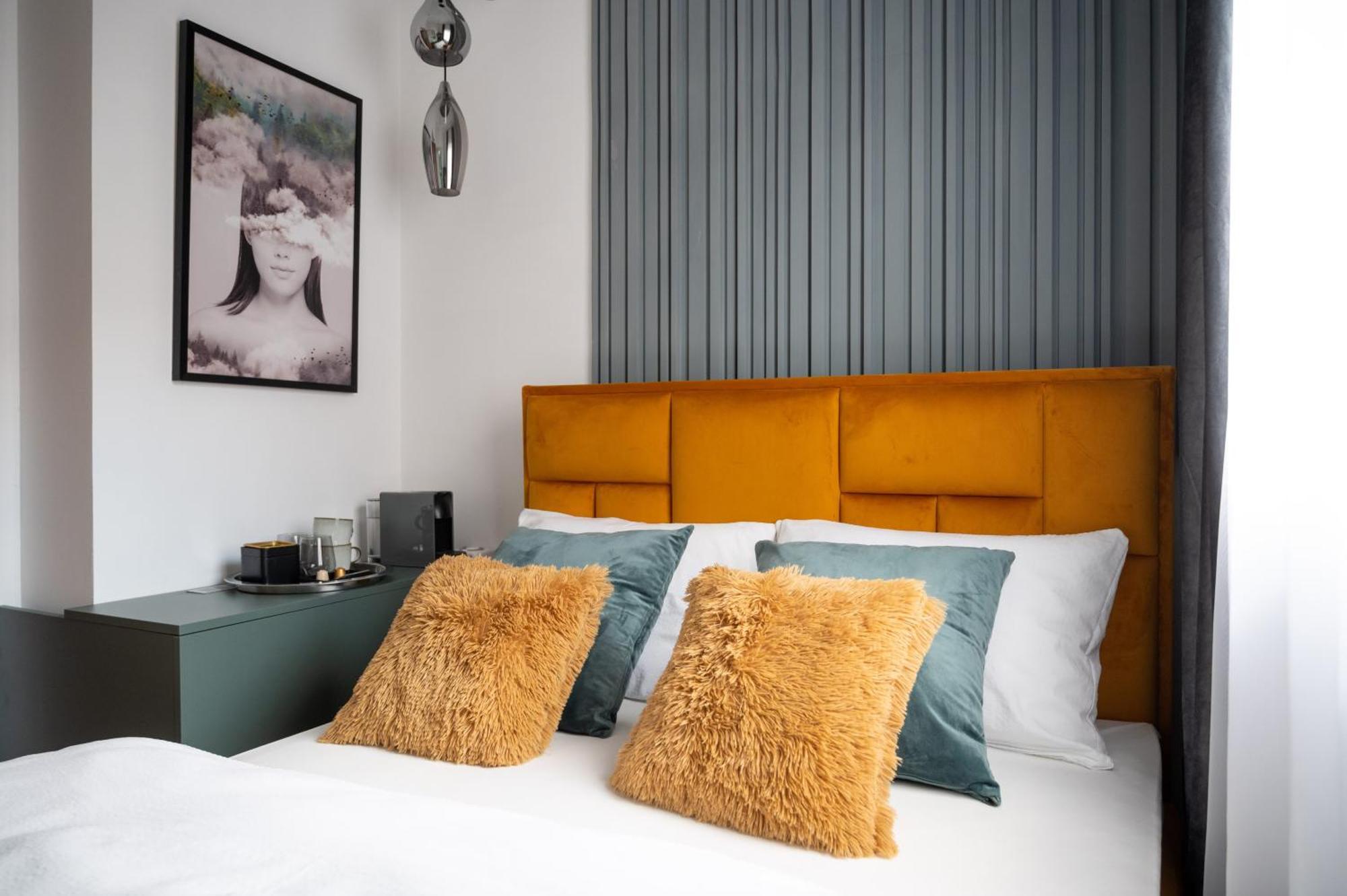 Natali Luxury Suites Белград Стая снимка