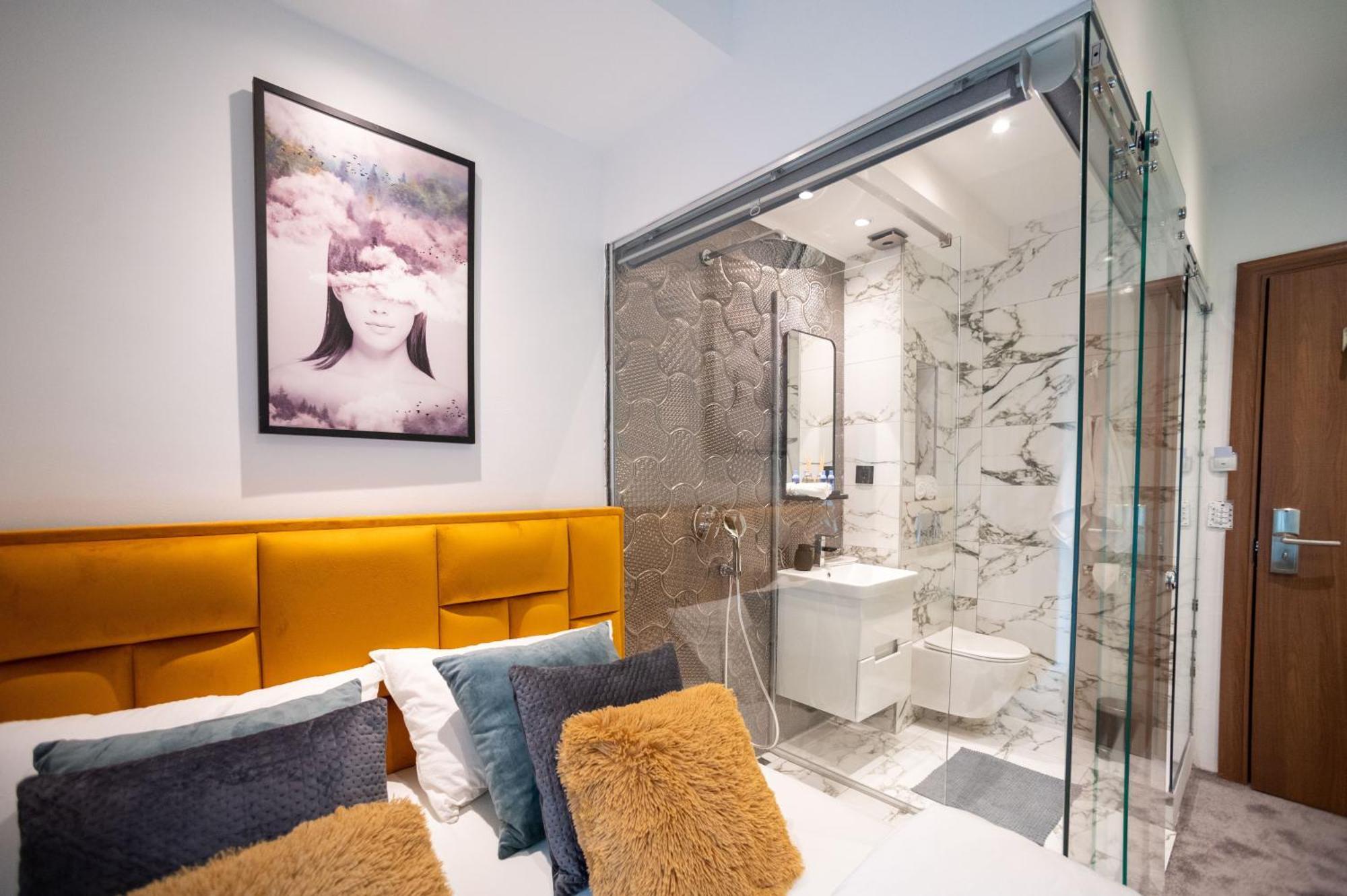 Natali Luxury Suites Белград Стая снимка
