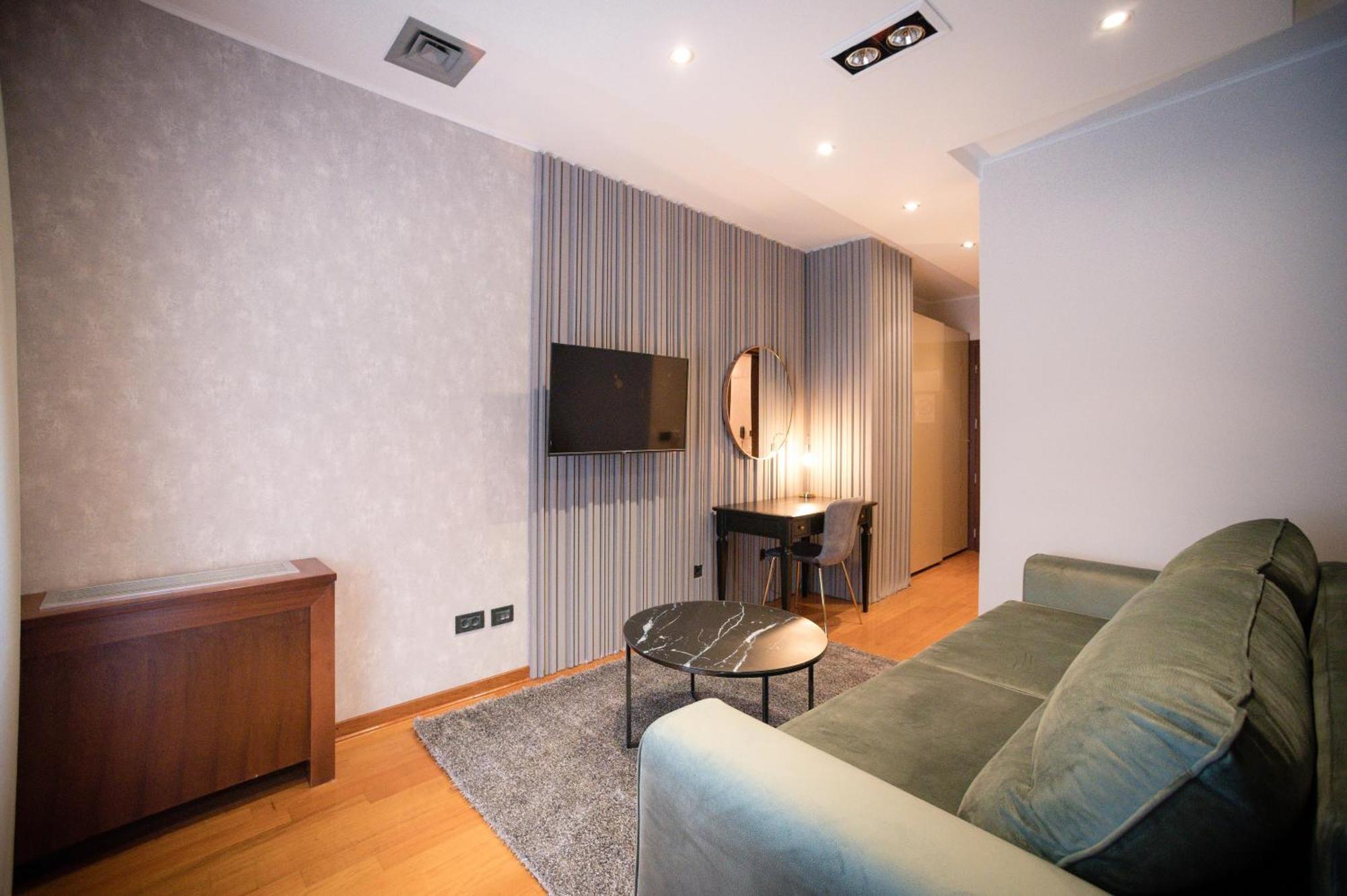 Natali Luxury Suites Белград Екстериор снимка