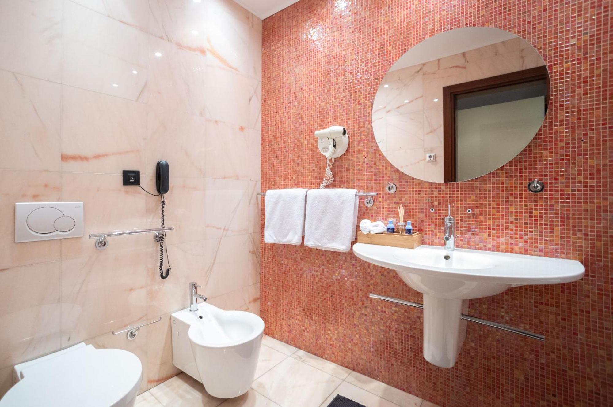Natali Luxury Suites Белград Екстериор снимка