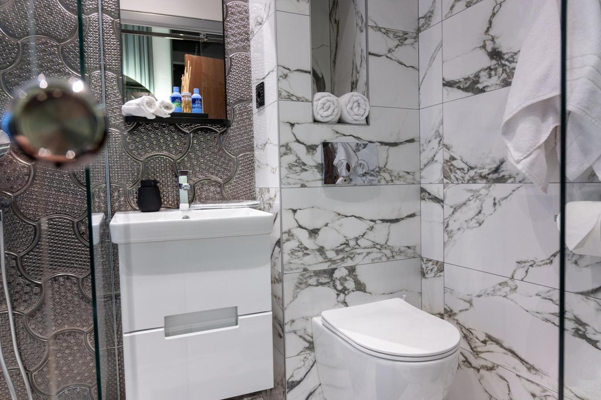 Natali Luxury Suites Белград Стая снимка